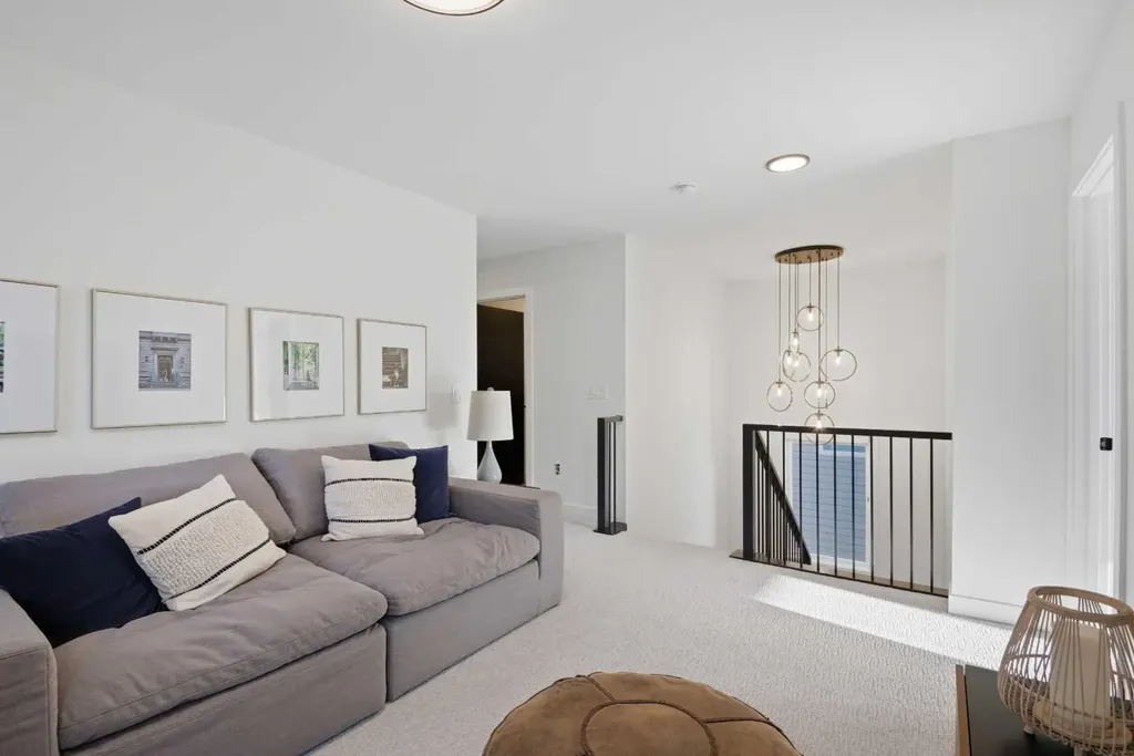 13 Topaz Place Cochrane AB T4C 3K2