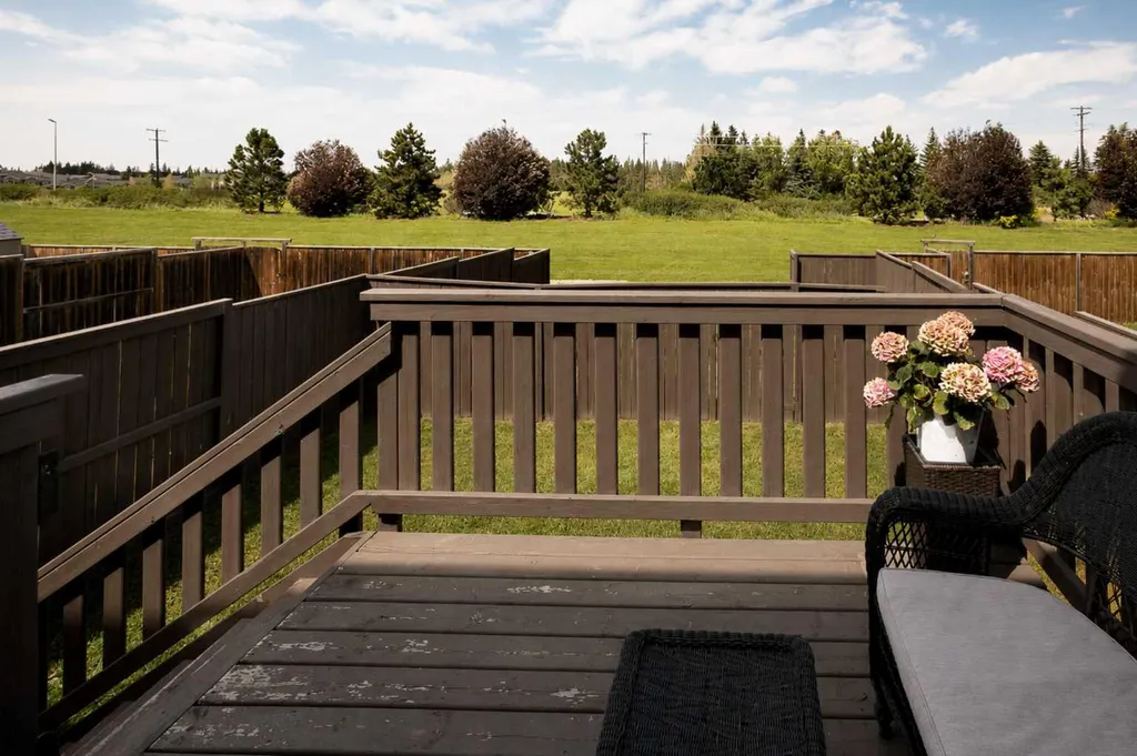 44 Carlson Place Red Deer AB T4P 0M3