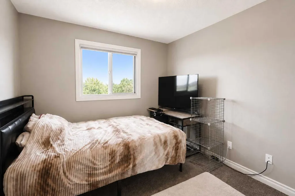 44 Carlson Place Red Deer AB T4P 0M3