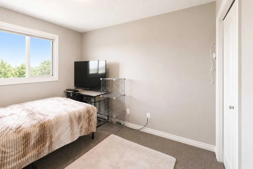 44 Carlson Place Red Deer AB T4P 0M3