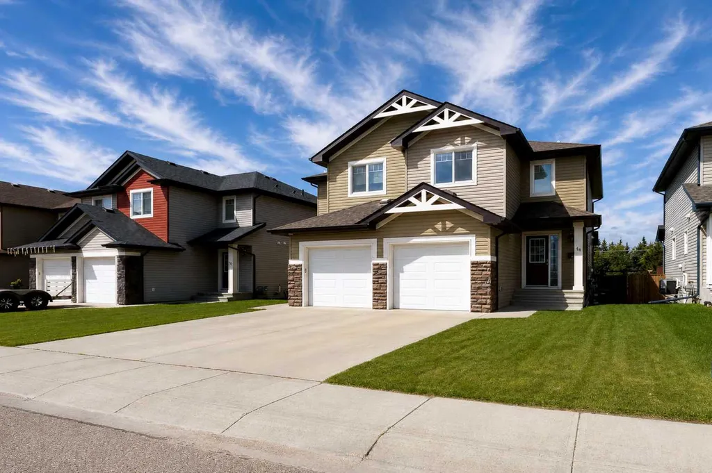 44 Carlson Place Red Deer AB T4P 0M3