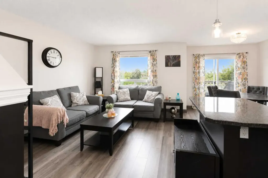 44 Carlson Place Red Deer AB T4P 0M3