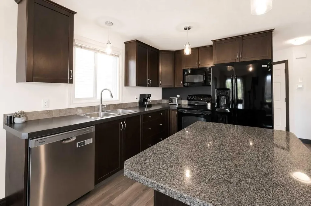 44 Carlson Place Red Deer AB T4P 0M3
