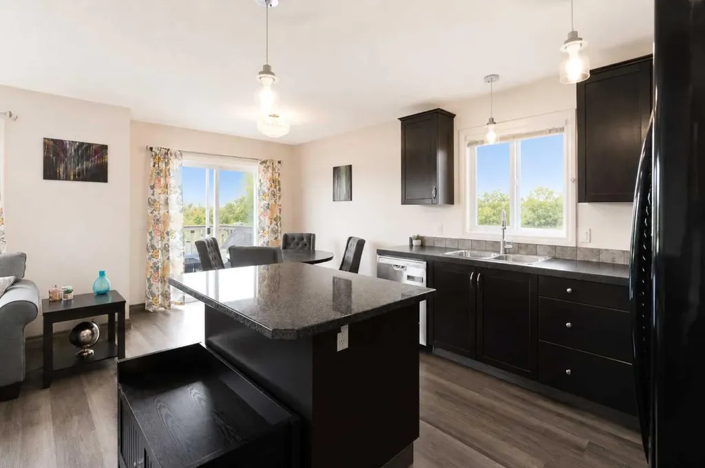 44 Carlson Place Red Deer AB T4P 0M3