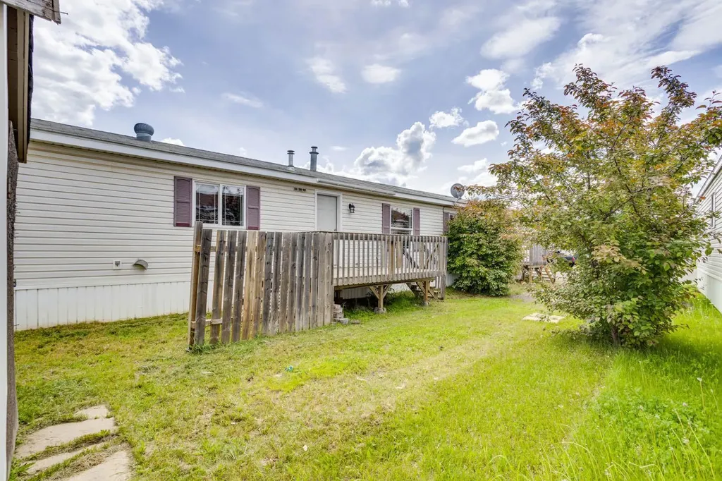 164 Grandview Crescent Fort Mcmurray AB T9H 4X8