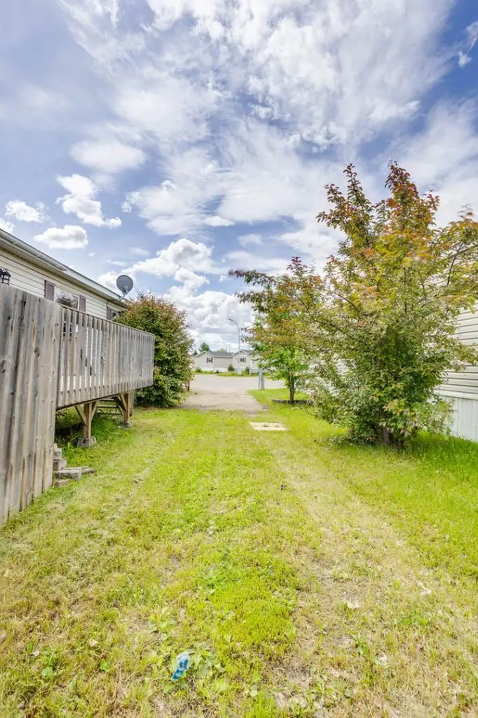 164 Grandview Crescent Fort Mcmurray AB T9H 4X8