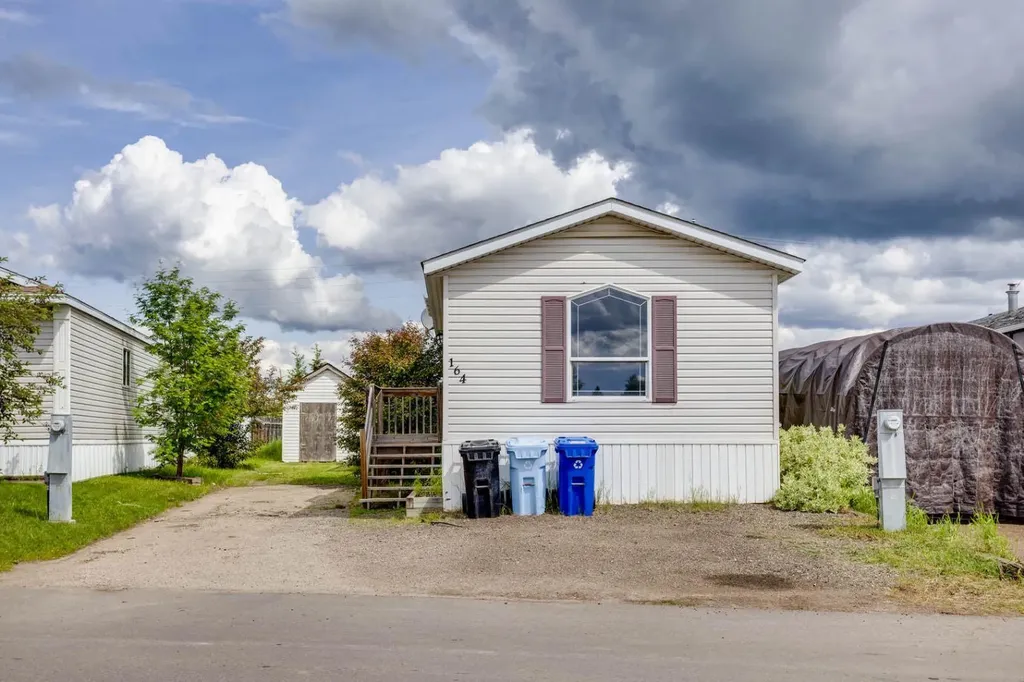 164 Grandview Crescent Fort Mcmurray AB T9H 4X8