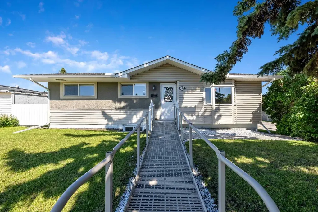 629 Agate Crescent SE Calgary AB T2J0Z4