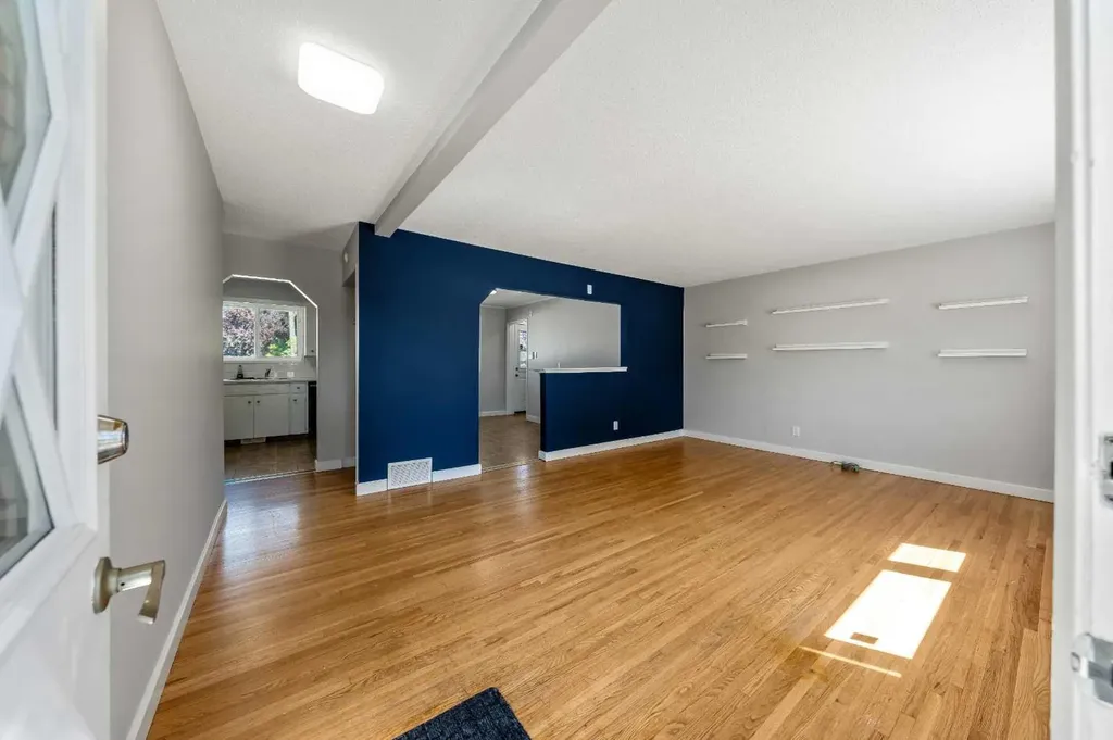 629 Agate Crescent SE Calgary AB T2J0Z4