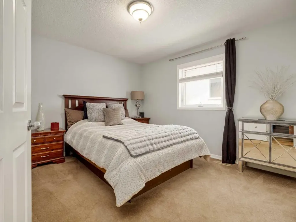7 Kodiak Boulevard N Lethbridge AB T1H 6S7