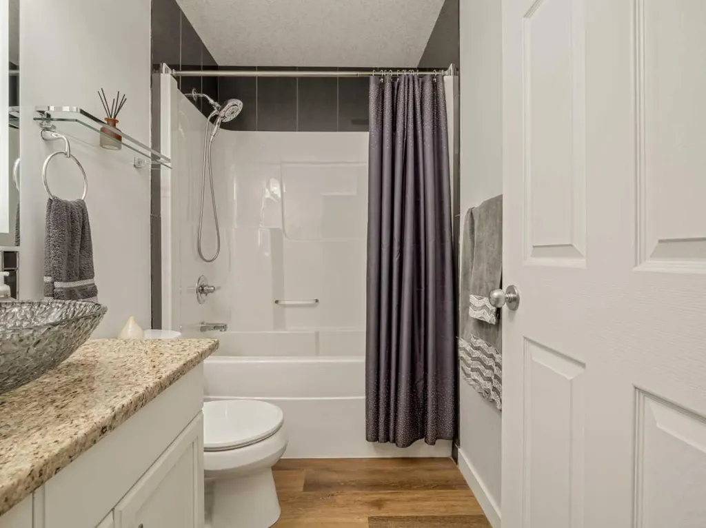 7 Kodiak Boulevard N Lethbridge AB T1H 6S7