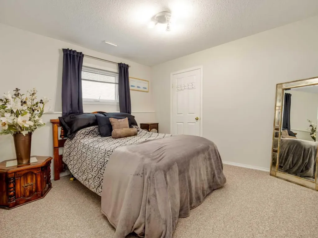 7 Kodiak Boulevard N Lethbridge AB T1H 6S7