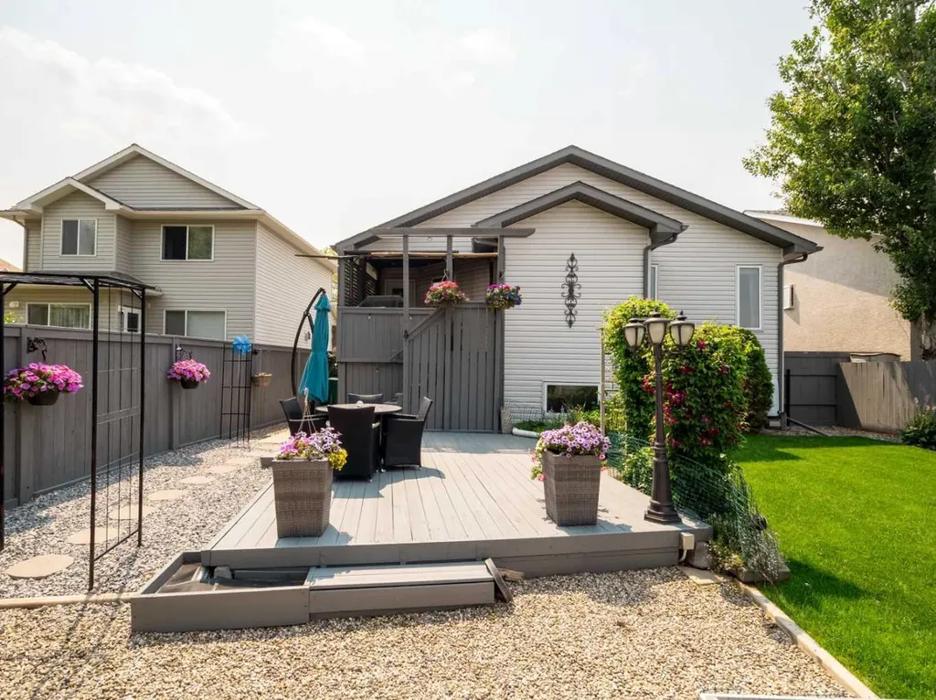 7 Kodiak Boulevard N Lethbridge AB T1H 6S7