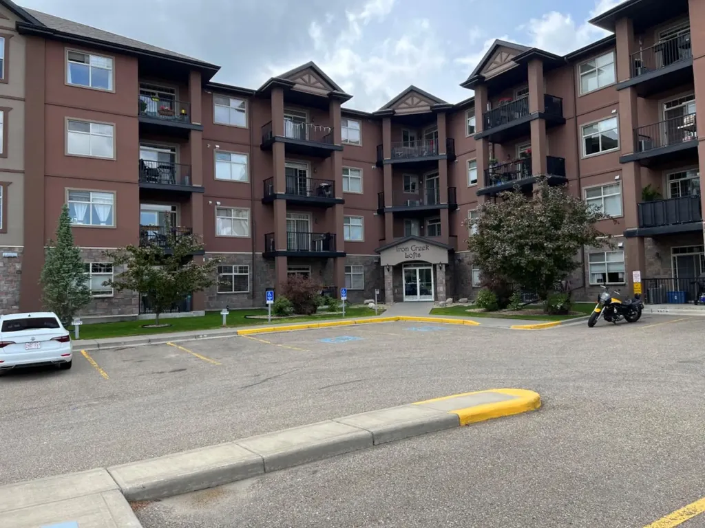 69 Ironstone Drive Red Deer AB T4R 0J8
