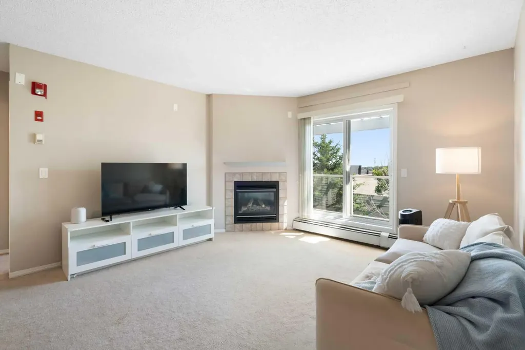 290 Shawville Way SE Calgary AB T2Y 3Z9