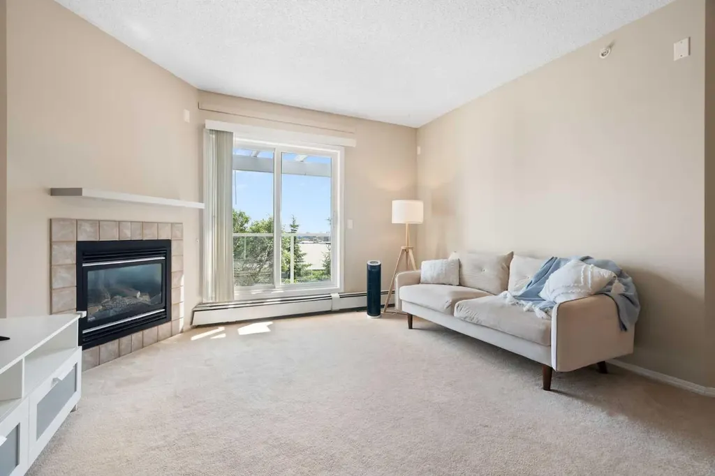 290 Shawville Way SE Calgary AB T2Y 3Z9
