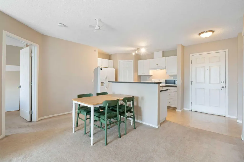 290 Shawville Way SE Calgary AB T2Y 3Z9