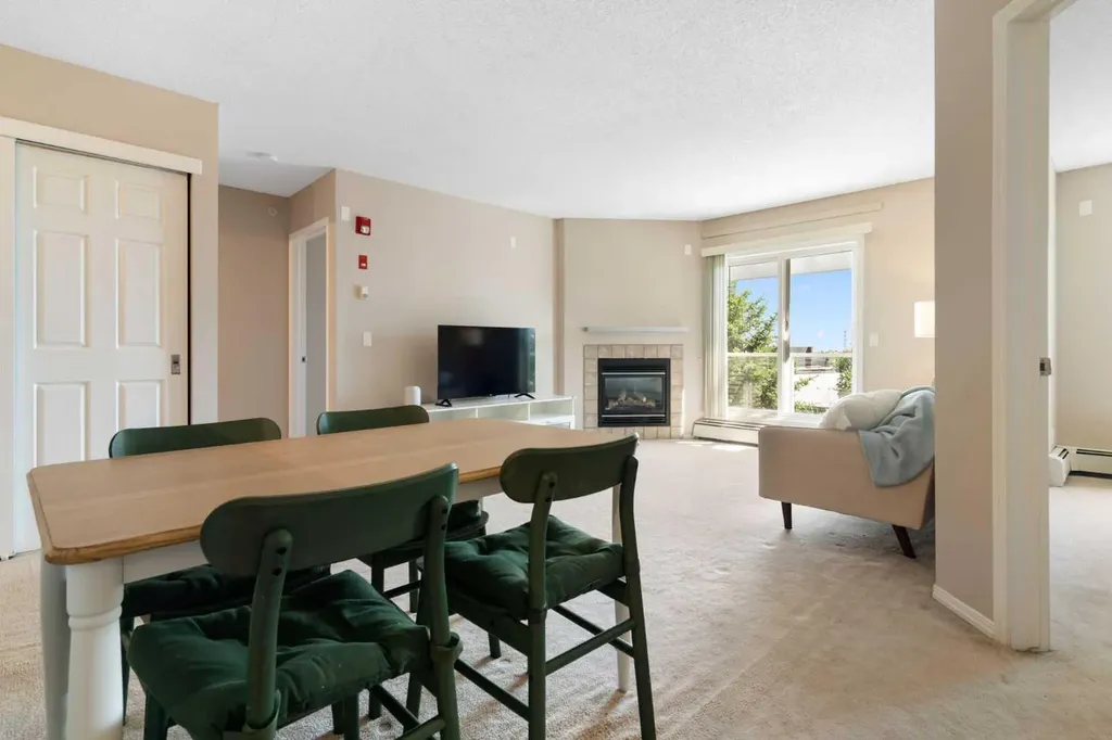 290 Shawville Way SE Calgary AB T2Y 3Z9