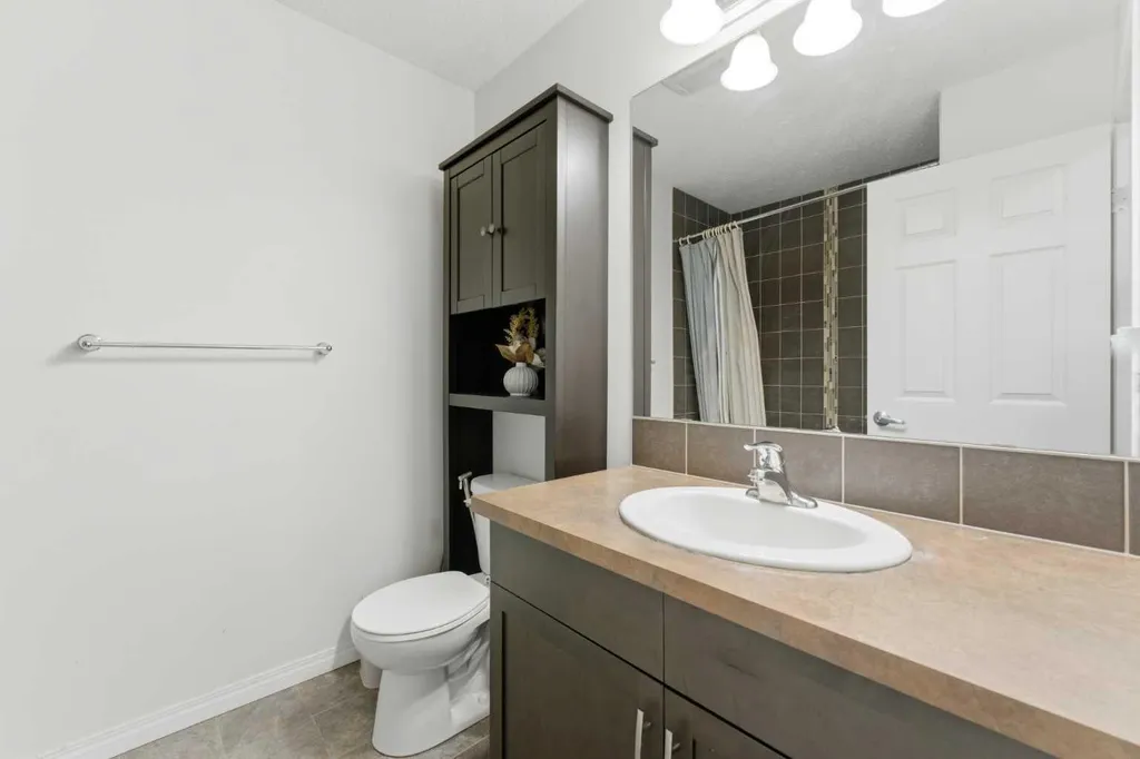 181 Windford Rise SW Airdrie AB T4B3Z8