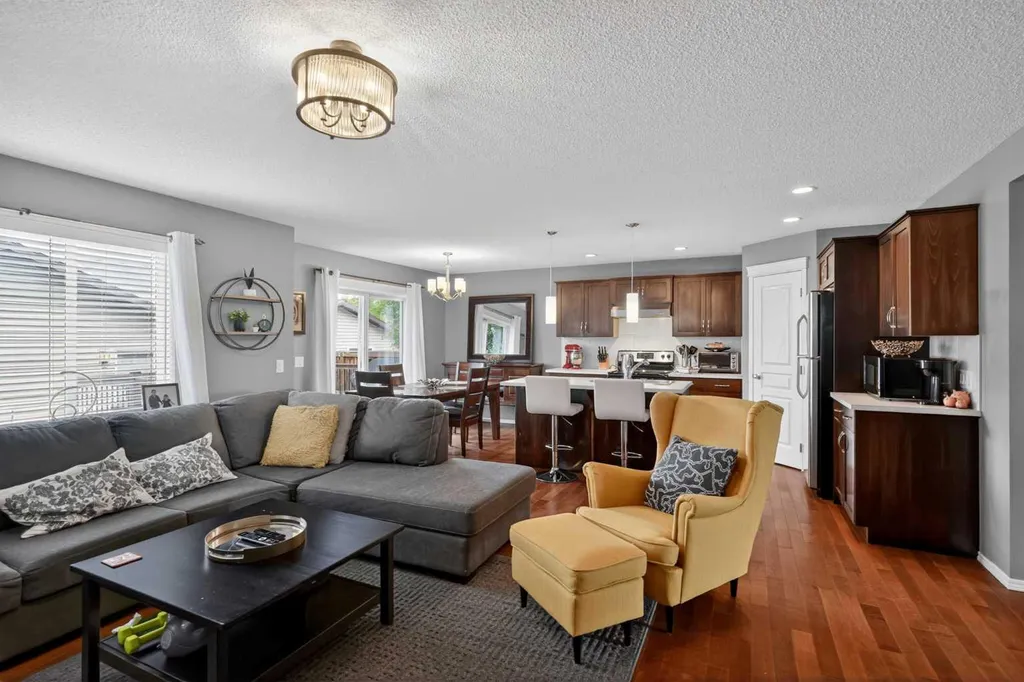 101 Elgin Meadows Manor SE Calgary AB T2Z 0M5