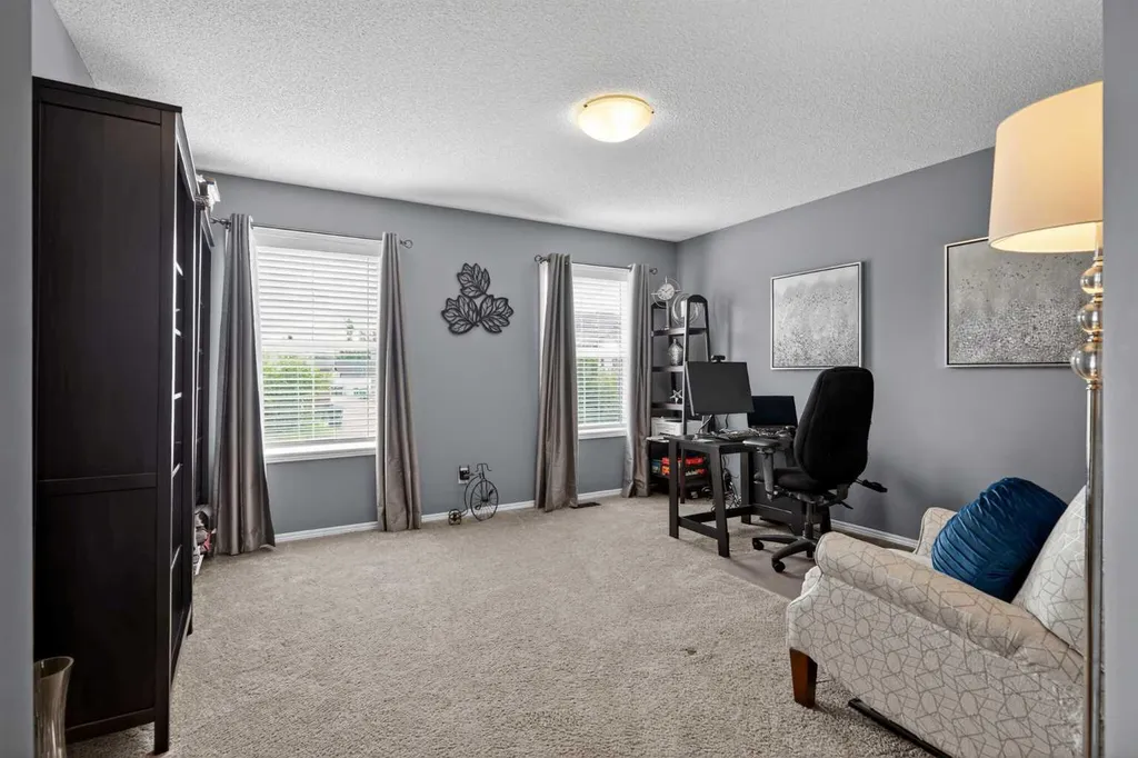 101 Elgin Meadows Manor SE Calgary AB T2Z 0M5