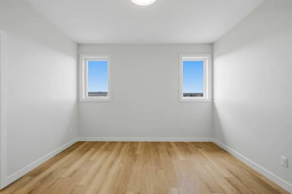 46 Tagish Avenue Red Deer AB T4P 0Y7