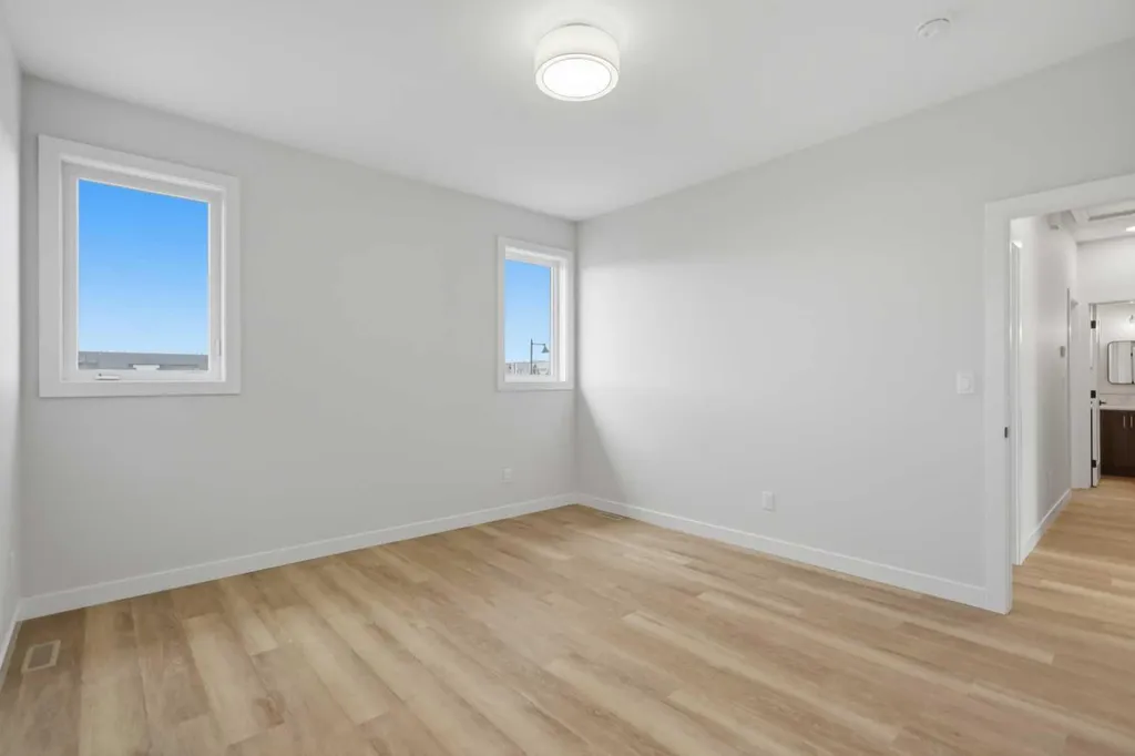 46 Tagish Avenue Red Deer AB T4P 0Y7