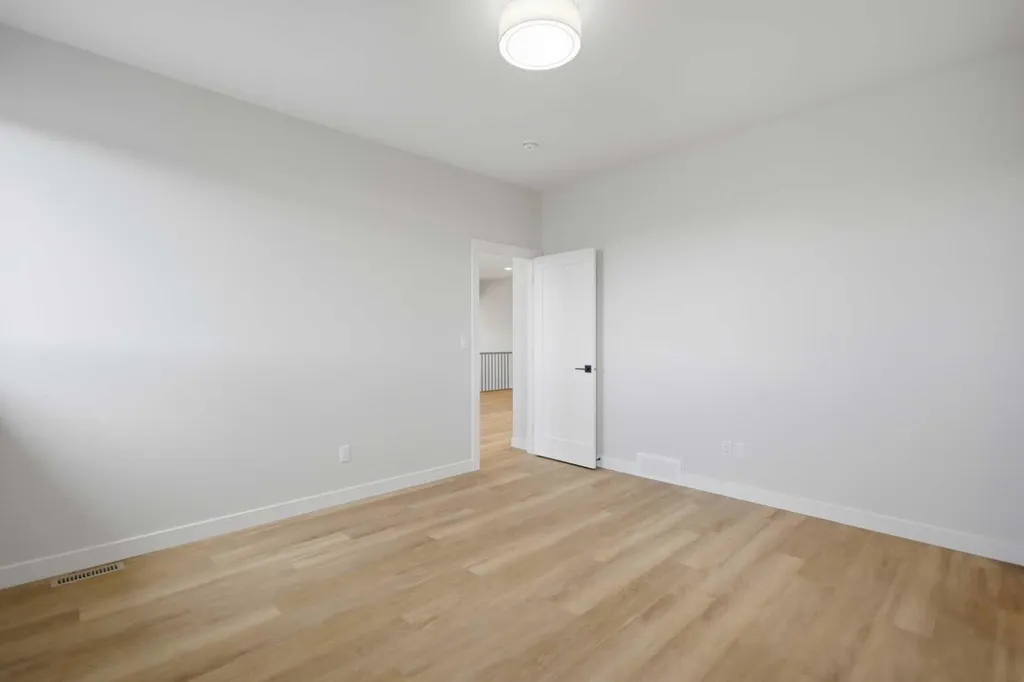 46 Tagish Avenue Red Deer AB T4P 0Y7