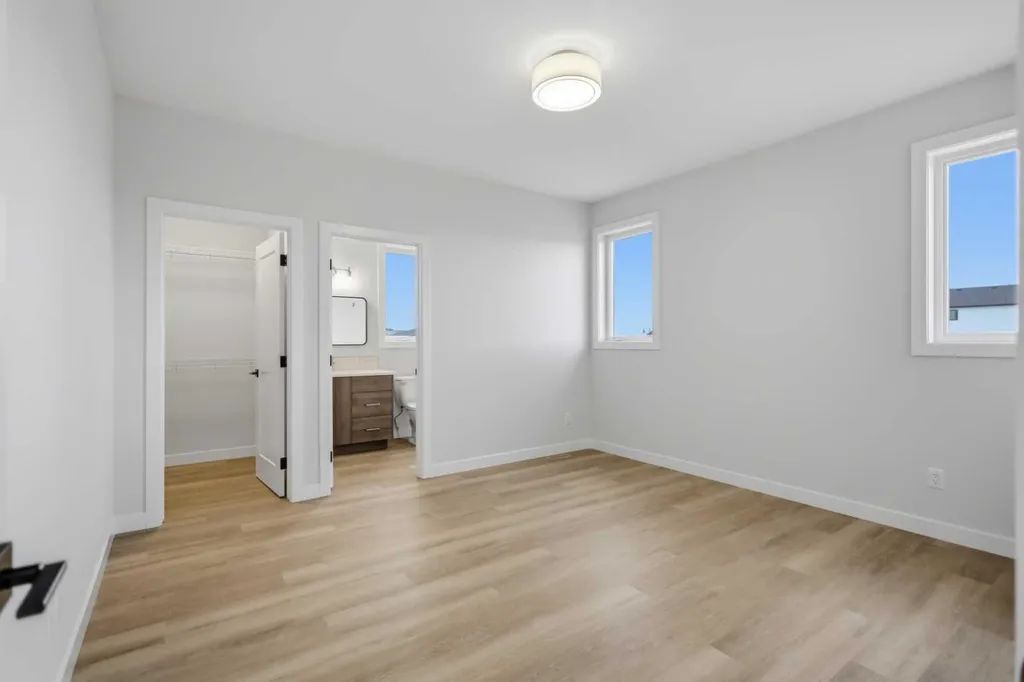 46 Tagish Avenue Red Deer AB T4P 0Y7