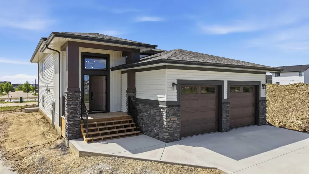 46 Tagish Avenue Red Deer AB T4P 0Y7