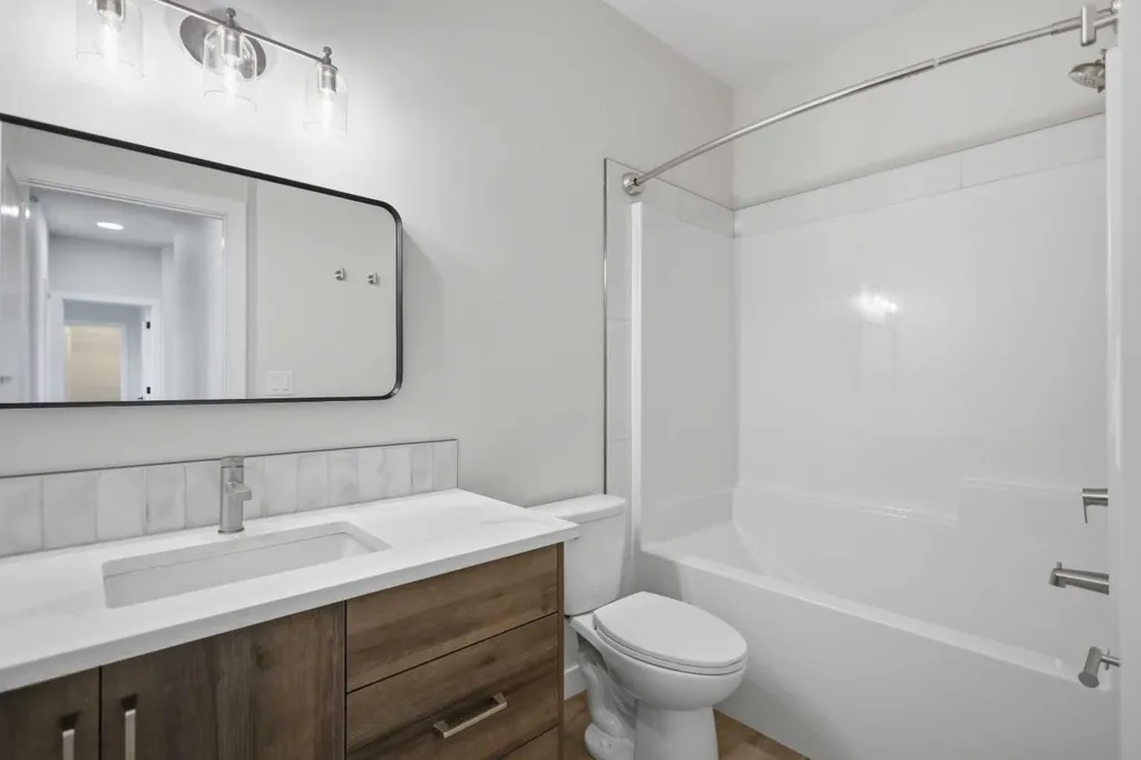 46 Tagish Avenue Red Deer AB T4P 0Y7