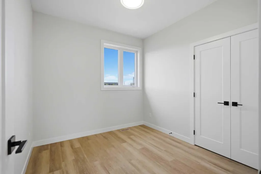 46 Tagish Avenue Red Deer AB T4P 0Y7