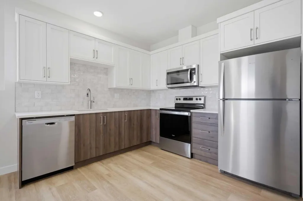 46 Tagish Avenue Red Deer AB T4P 0Y7