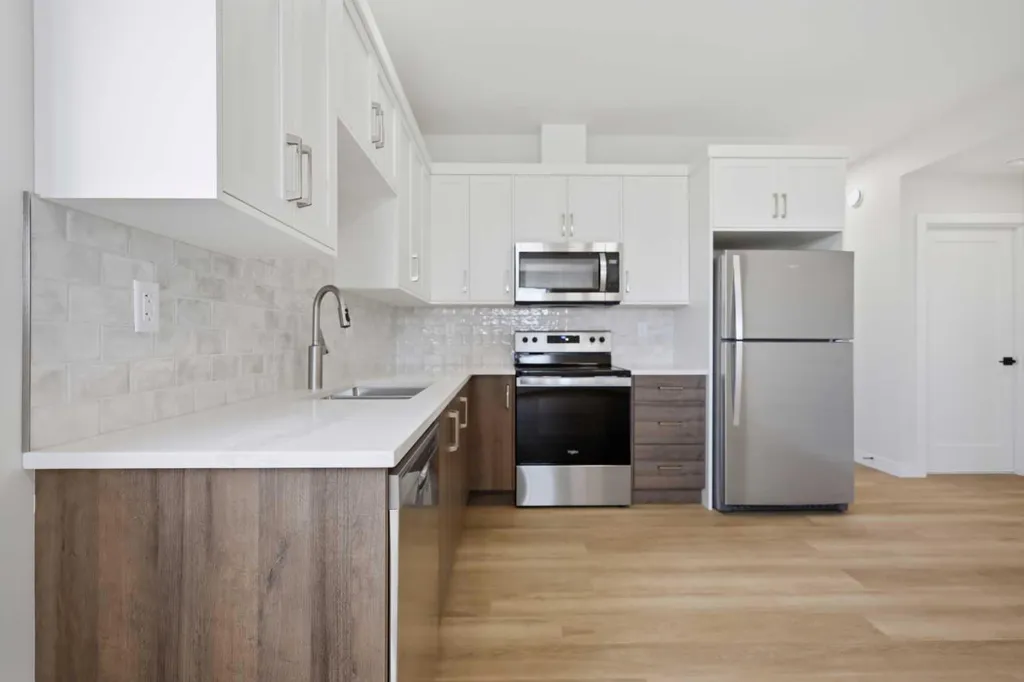 46 Tagish Avenue Red Deer AB T4P 0Y7