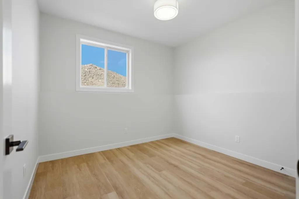 46 Tagish Avenue Red Deer AB T4P 0Y7