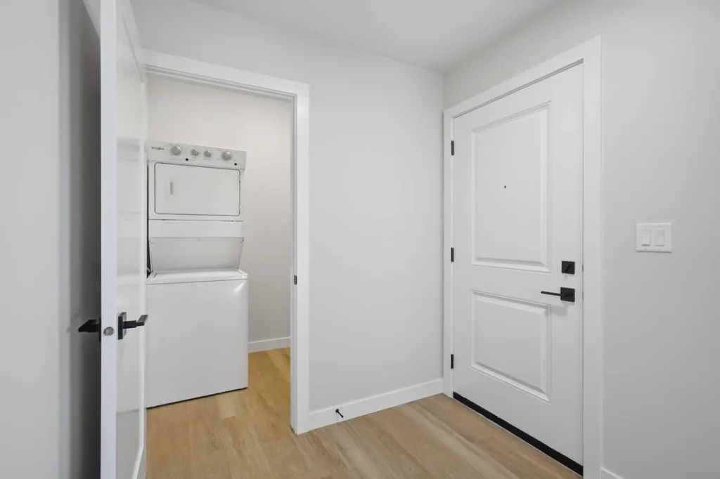46 Tagish Avenue Red Deer AB T4P 0Y7