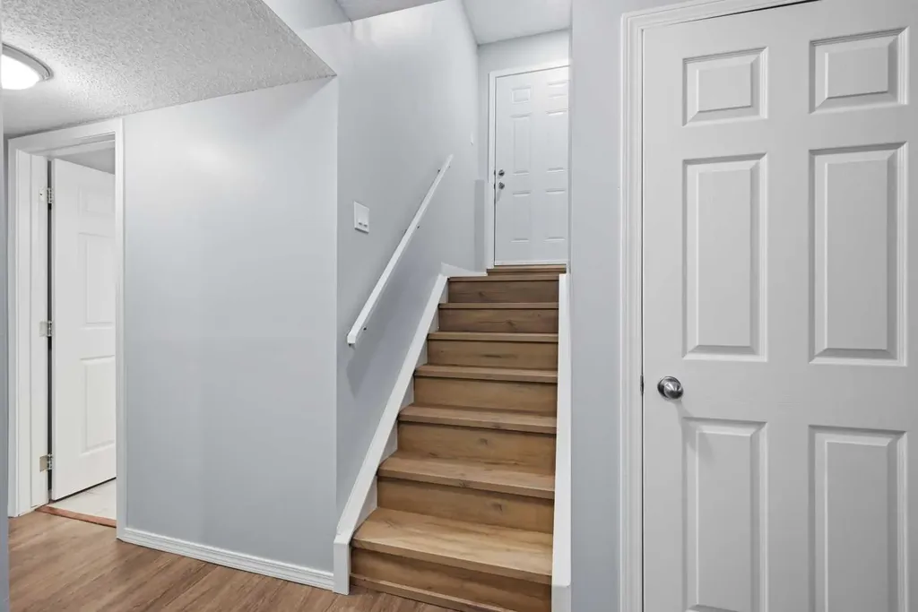 38 Saddleland Crescent NE Calgary AB T3J 5K5