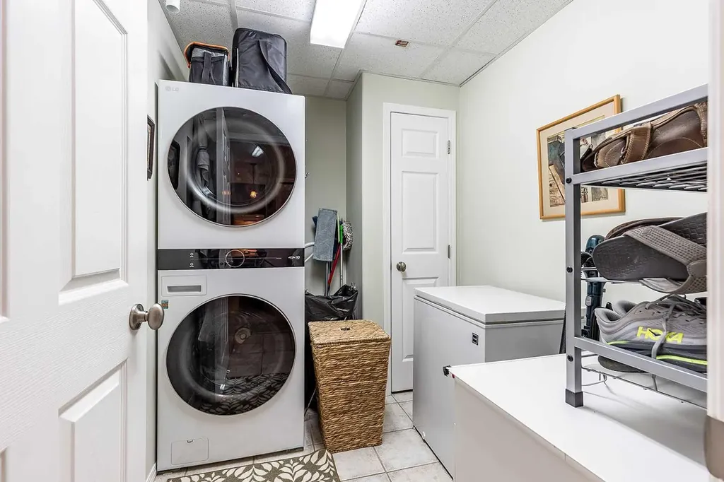 29 River Ridge Drive NW Medicine Hat AB T1A 8V3