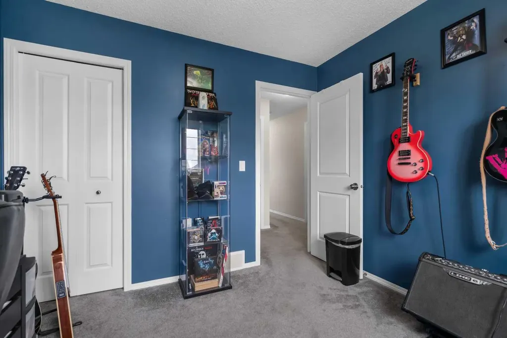 80 Legacy Crescent SE Calgary AB T2X 0W8