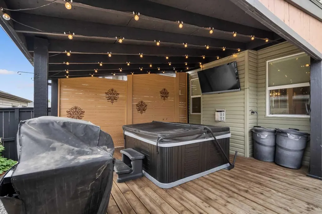 80 Legacy Crescent SE Calgary AB T2X 0W8