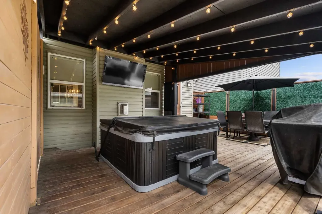 80 Legacy Crescent SE Calgary AB T2X 0W8