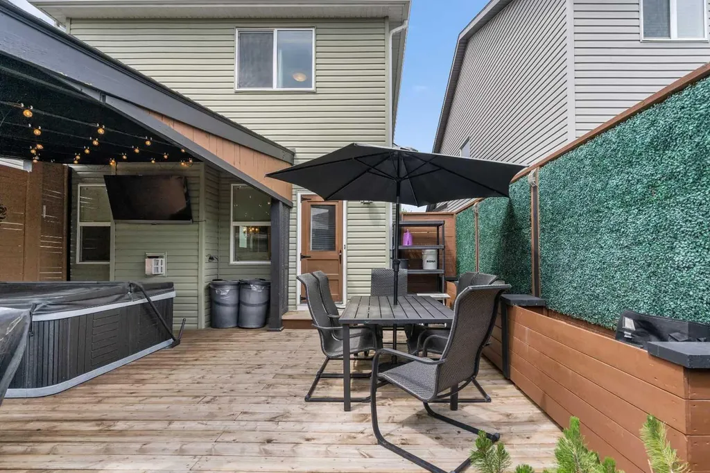 80 Legacy Crescent SE Calgary AB T2X 0W8