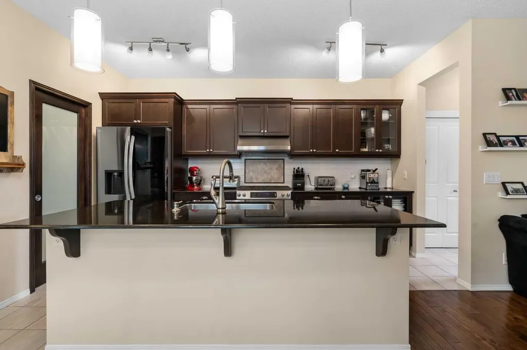 80 Legacy Crescent SE Calgary AB T2X 0W8
