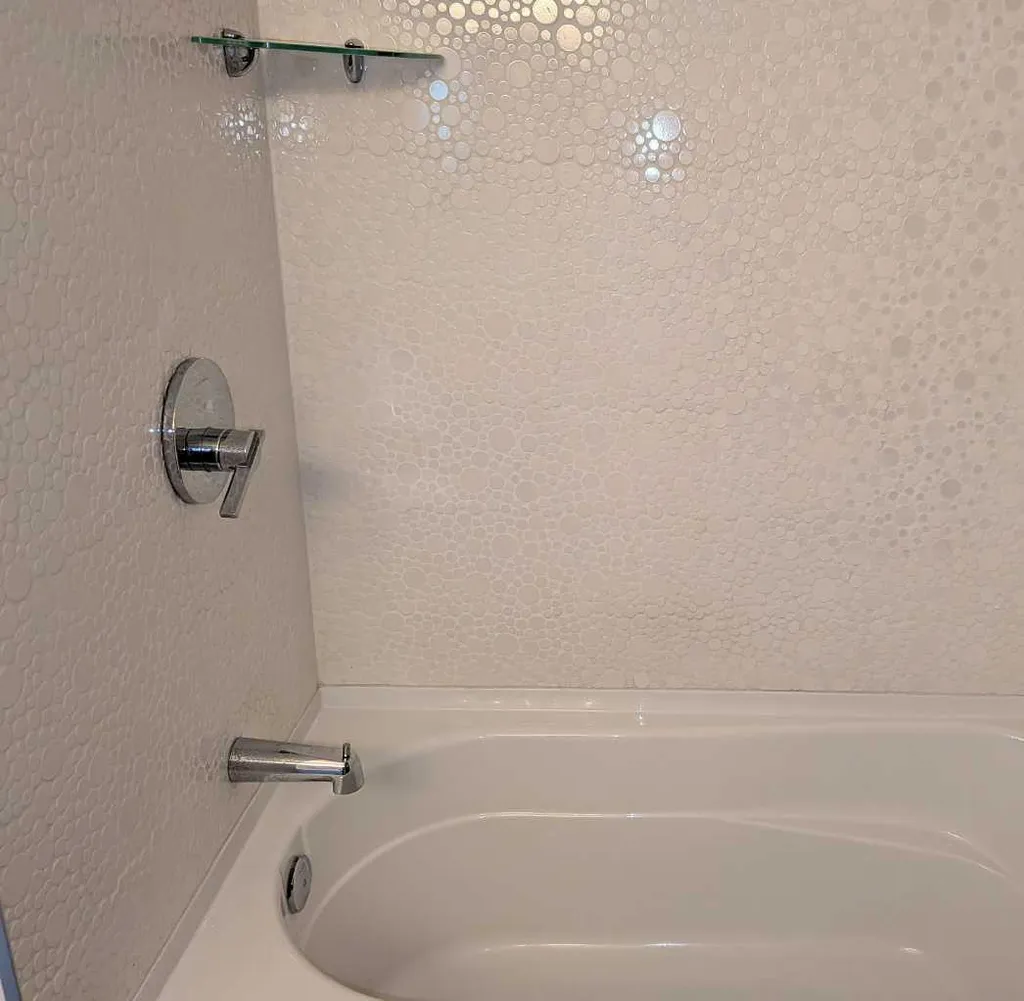 2103A 7 Street NE Calgary AB T2E 4C7