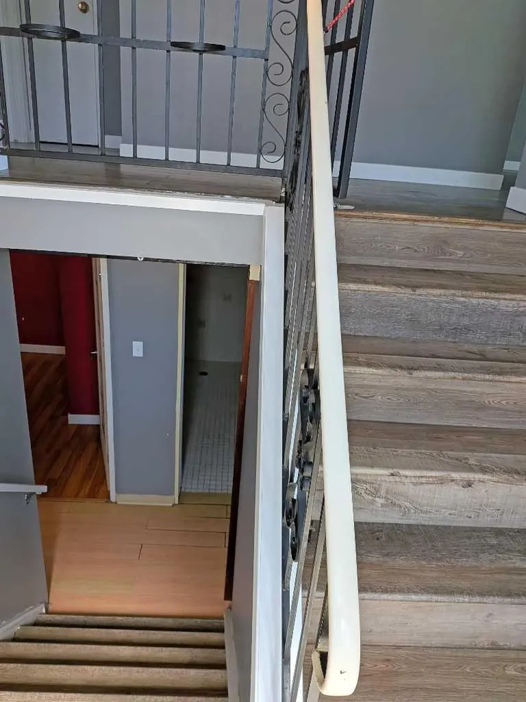 2103A 7 Street NE Calgary AB T2E 4C7