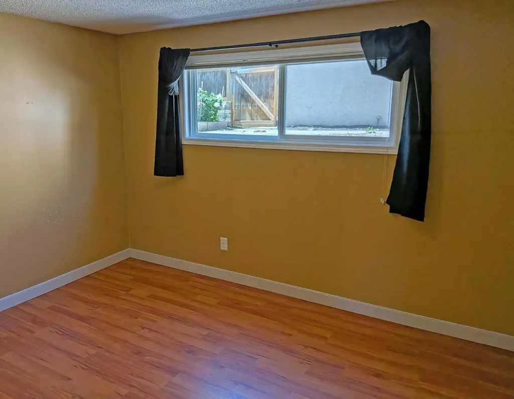 2103A 7 Street NE Calgary AB T2E 4C7