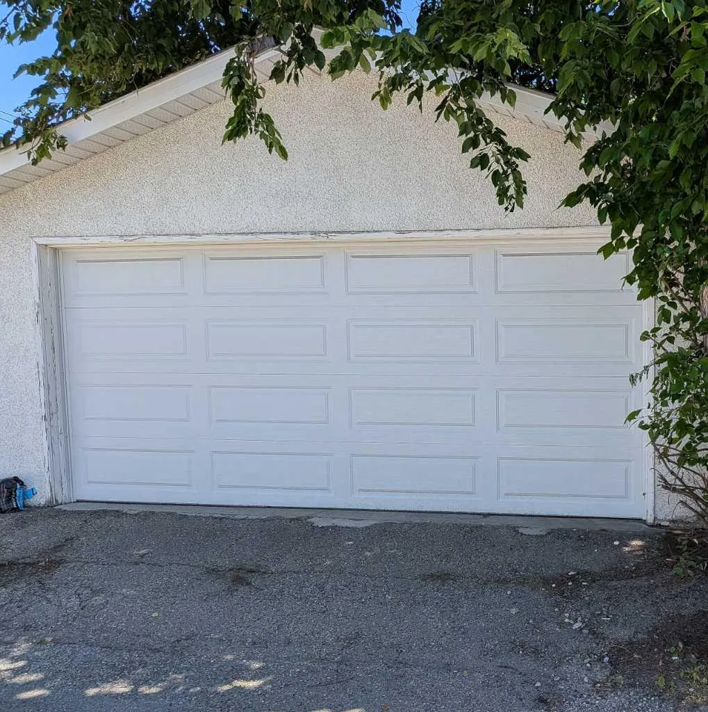 2103A 7 Street NE Calgary AB T2E 4C7