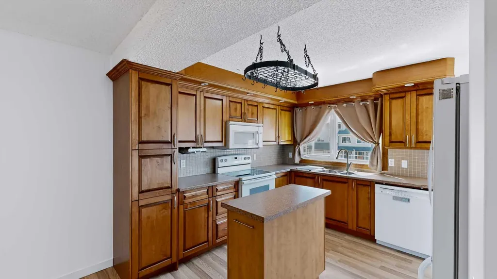 116 Williscroft Place Fort Mcmurray AB T9H 4P7