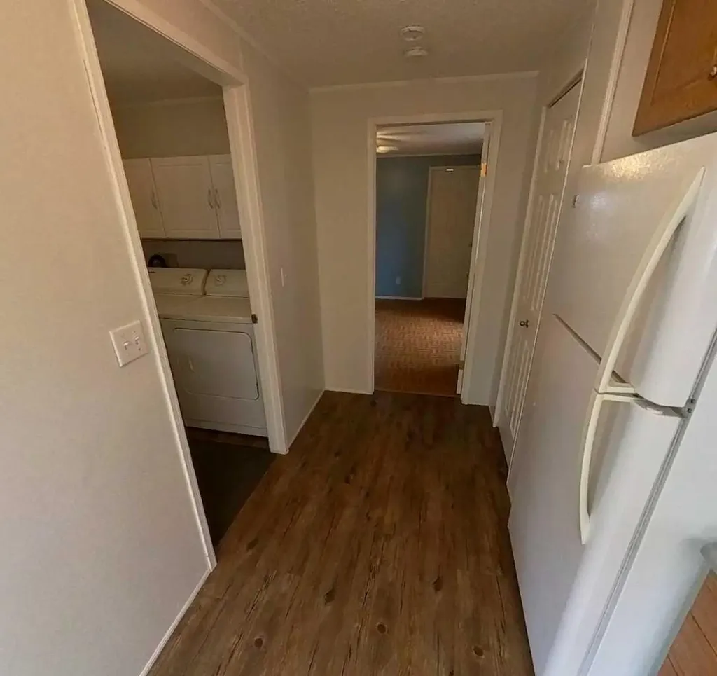 5211 55 Avenue Rocky Mountain House AB T4T 1M8