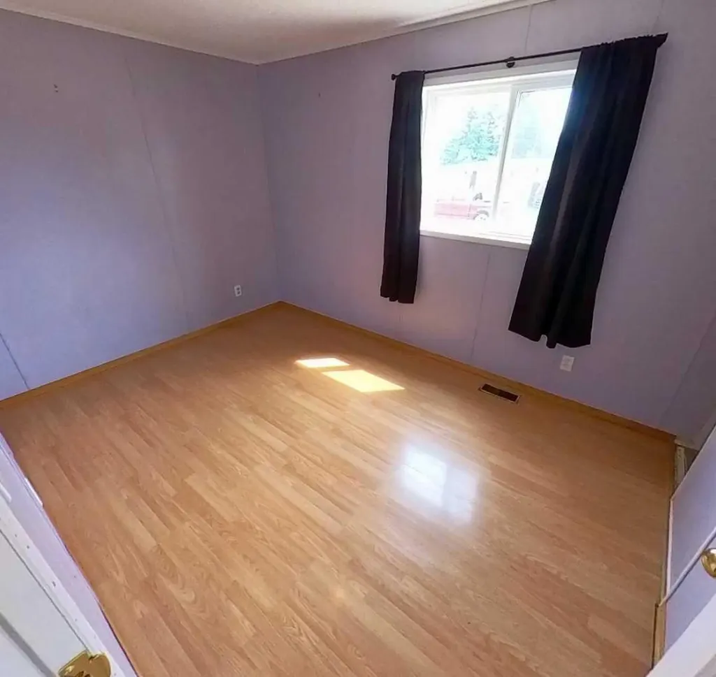 5211 55 Avenue Rocky Mountain House AB T4T 1M8